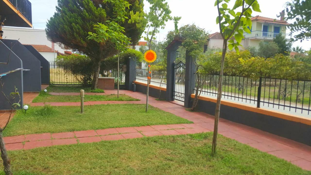 Noufara Apartments Néa Meságkala Exterior foto